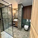 5*, Vue Et Acces Cavalaire-sur-Mer