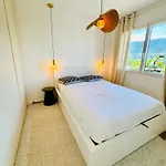 5*, Vue Et Acces Cavalaire-sur-Mer